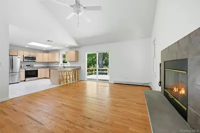 2675 Kerwin Boulevard, Greenport, NY 11944 - Photo 4