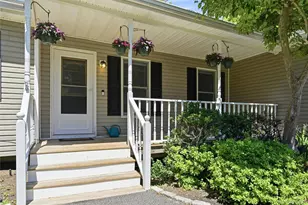 2675 Kerwin Blvd, Greenport, NY 11944 - Photo 2