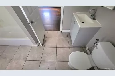 338 Mansion Street, Poughkeepsie, NY 12601 - Photo 16