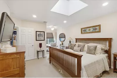 606 Fox Hill Drive, Calverton, NY 11933 - Photo 12