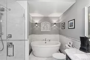 606 Fox Hill Dr, Calverton, NY 11933 - Photo 14