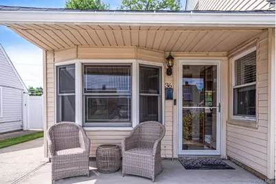 36 Sunrise Lane, Levittown, NY 11756 - Photo 4