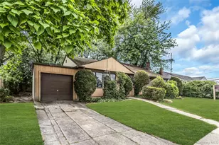 828 N Fletcher Ave, Valley Stream, NY 11580 - Photo 2