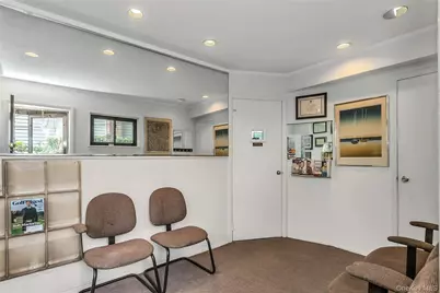 828 N Fletcher Avenue, Valley Stream, NY 11580 - Photo 26