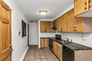 828 N Fletcher Ave, Valley Stream, NY 11580 - Photo 10
