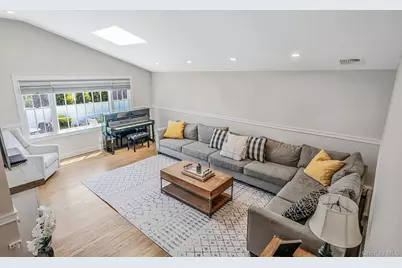 51 Skylark Road, Massapequa Park, NY 11762 - Photo 20