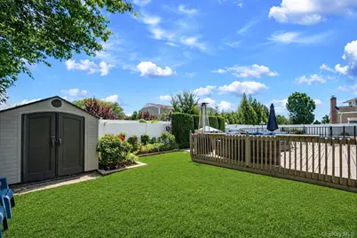 51 Skylark Road, Massapequa Park, NY 11762 - Photo 40