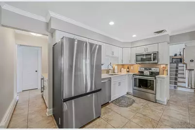 51 Skylark Road, Massapequa Park, NY 11762 - Photo 10