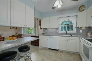 8 Abbie Ln, Hyde Park, NY 12538 - Photo 12