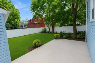72 George St, Babylon, NY 11702 - Photo 12