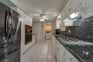 23 Hurtin Blvd, Smithtown, NY 11787 - Photo 12