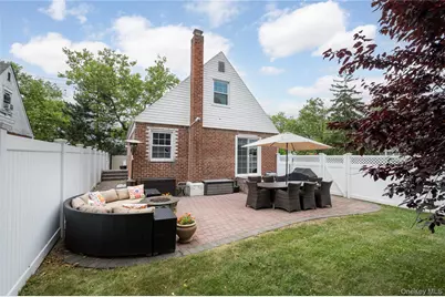 1030 North Drive, Merrick, NY 11566 - Photo 24