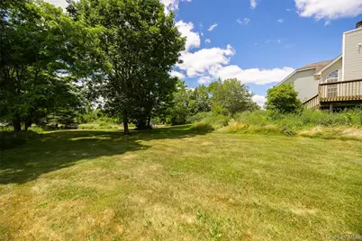 31 Hartstone Drive, Poughkeepsie, NY 12603 - Photo 6