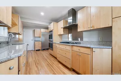 46 Laurel Avenue, East Islip, NY 11730 - Photo 2