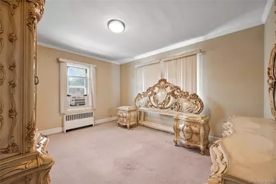 2328 Williamsbridge Road, Bronx, NY 10469 - Photo 30