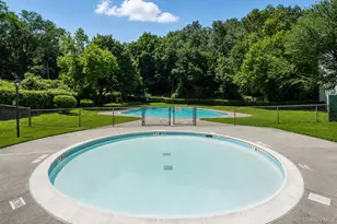 95 Avon Cir, Rye Brook, NY 10573 - Photo 12