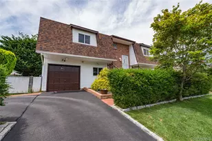 4 Bowman Ln, Kings Park, NY 11754 - Photo 4