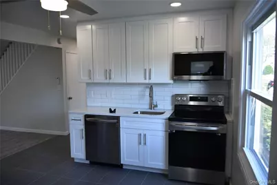 55 Acre Lane, Hicksville, NY 11801 - Photo 2