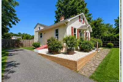 60 W Neck Road, Shelter Island, NY 11964 - Photo 2