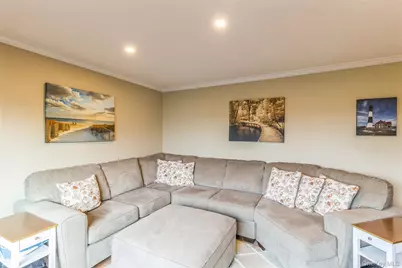 48 Pointe Cir S, Coram, NY 11727 - Photo 8