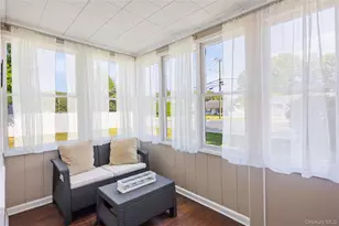 259 Woodlawn Ave, Saint James, NY 11780 - Photo 6