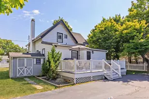 259 Woodlawn Ave, Saint James, NY 11780 - Photo 26