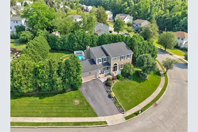 17 Kenilworth Lane, Warwick, NY 10990 - Photo 2