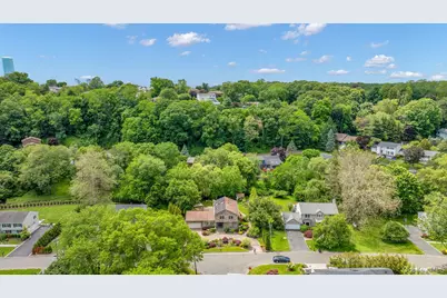 8 Pinehurst Drive, Purchase, NY 10577 - Photo 24