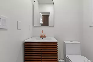 129-17 135th Pl, Ozone Park, NY 11420 - Photo 4