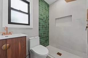 129-17 135th Pl, Ozone Park, NY 11420 - Photo 10