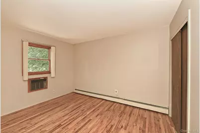 195 Mohawk Street, Ronkonkoma, NY 11779 - Photo 10