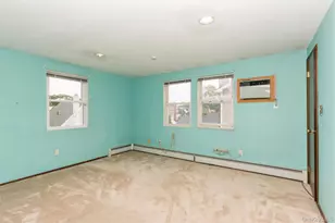 163 Bregman Ave, New Hyde Park, NY 11040 - Photo 22
