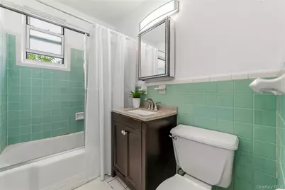 9 Bryant Crescent #1G, White Plains, NY 10605 - Photo 16