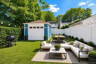 34-26 209th St, Bayside, NY 11361 - Photo 46