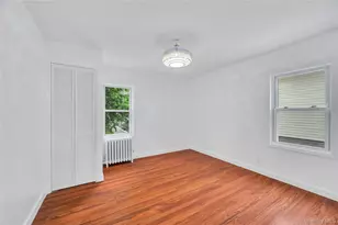 100-33 205th St, Hollis, NY 11423 - Photo 24