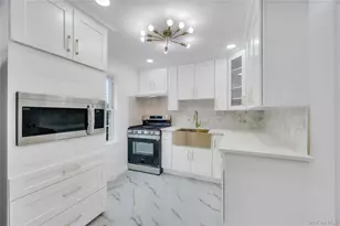 100-33 205th St, Hollis, NY 11423 - Photo 22