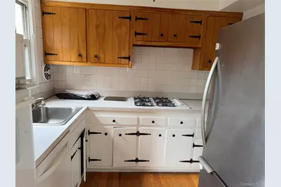 27 Bon Aire Circle #8301, Suffern, NY 10901 - Photo 6