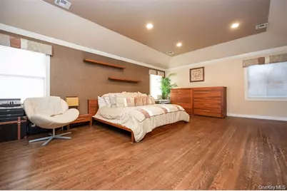 1680 Lake Avenue, Merrick, NY 11566 - Photo 40