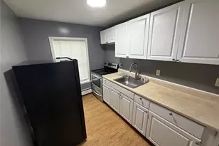 93 Catharine St, Poughkeepsie, NY 12601 - Photo 14