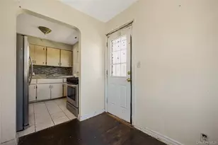 30 Viola St, Valley Stream, NY 11580 - Photo 22