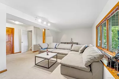 422 Carrollwood Drive, Tarrytown, NY 10591 - Photo 28