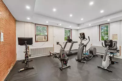 422 Carrollwood Drive, Tarrytown, NY 10591 - Photo 32