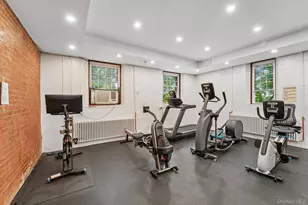 422 Carrollwood Dr, Tarrytown, NY 10591 - Photo 32