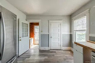 38 May St, Poughkeepsie, NY 12603 - Photo 18