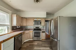 38 May St, Poughkeepsie, NY 12603 - Photo 20