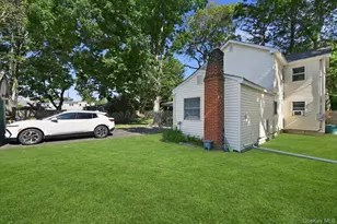 12 Thorne St, Ronkonkoma, NY 11779 - Photo 30