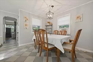 12 Thorne St, Ronkonkoma, NY 11779 - Photo 10