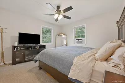 12 Thorne Street, Ronkonkoma, NY 11779 - Photo 16