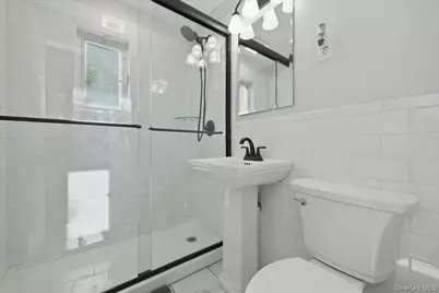 12 Thorne Street, Ronkonkoma, NY 11779 - Photo 14