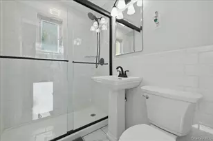 12 Thorne St, Ronkonkoma, NY 11779 - Photo 14
